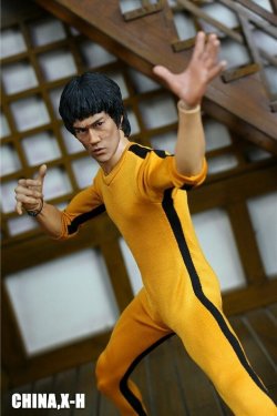 画像2: CHINA.X-H 1/6ドラゴン Bruce Lee ヘッド & イエロージャンプスーツ セット *予約 