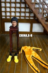 画像: CHINA.X-H 1/6ドラゴン Bruce Lee ヘッド & イエロージャンプスーツ セット *予約 