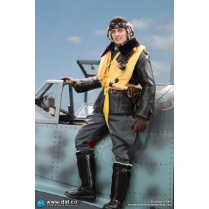 画像: DID 1/6 WWII German Luftwaffe Ace Pilot – Erich Hartmann アクションフィギュア D80190 / WWII German Bf-109G Cockpit (Grey Blue) E6008 *予約